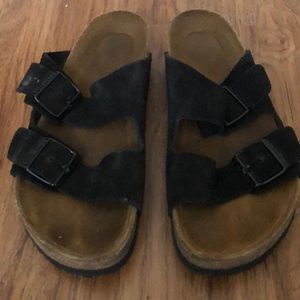 Black suade women’s Birkenstock’s size 39